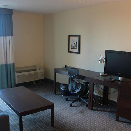 Edward Hotel North York Торонто Екстер'єр фото